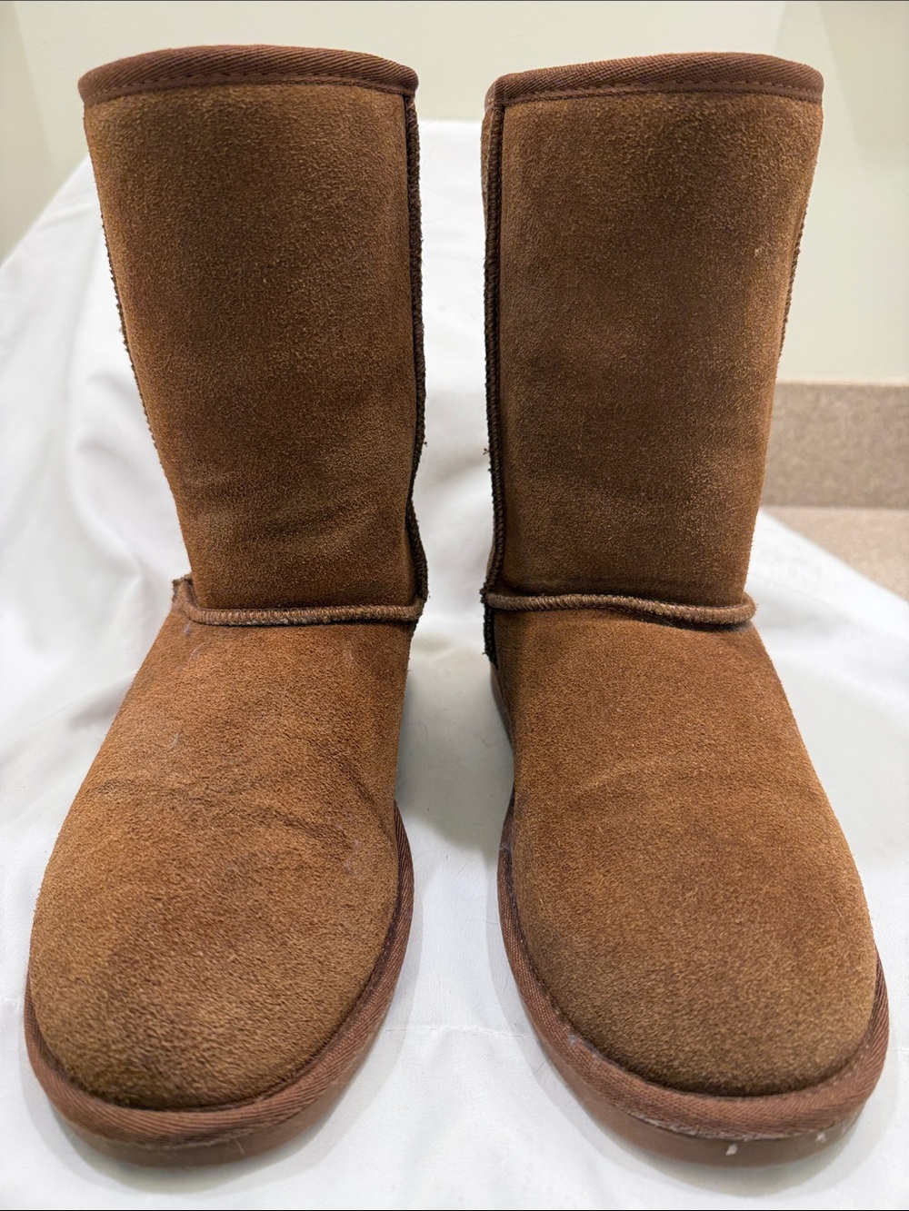 New Minnetonka Classic Women's Suede Winter Boots in Brown Size 10